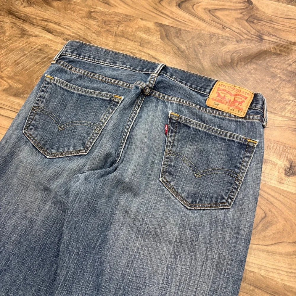 Vintage Y2K Levi's Jeans Mens 34x32 Blue 559 Relaxed Straight Leg Denim Pants